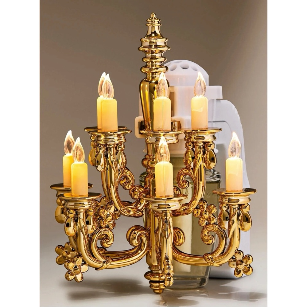 Bath & Body Works Bridgerton Gold Chandelier Nightlight Wallflower Plug - Picture 2 of 16